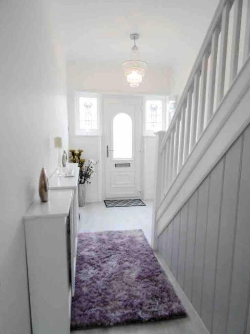 Spacious 4 Bed Rooms, Parking, Garden And Near Parks, Beaches And University Bournemouth Exteriör bild